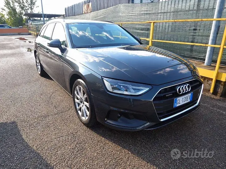 Audi A4 Avant 2022 photo 5