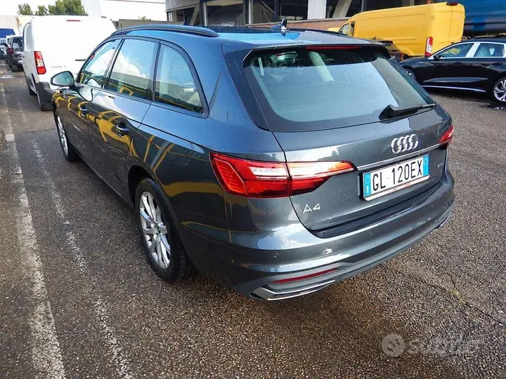 Audi A4 Avant 2022 photo 3