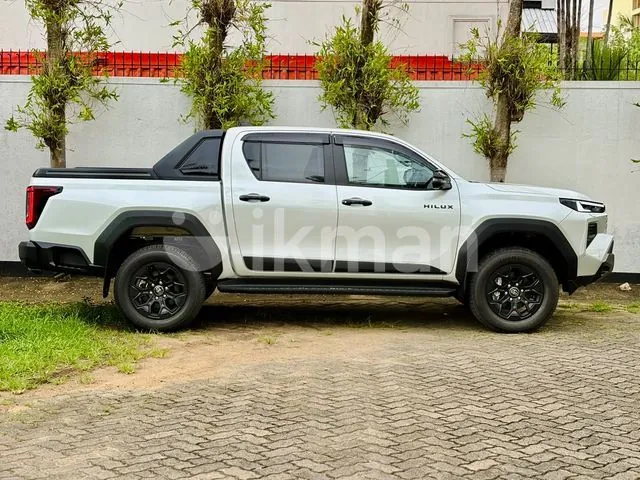 Toyota Hilux 2026 photo 3
