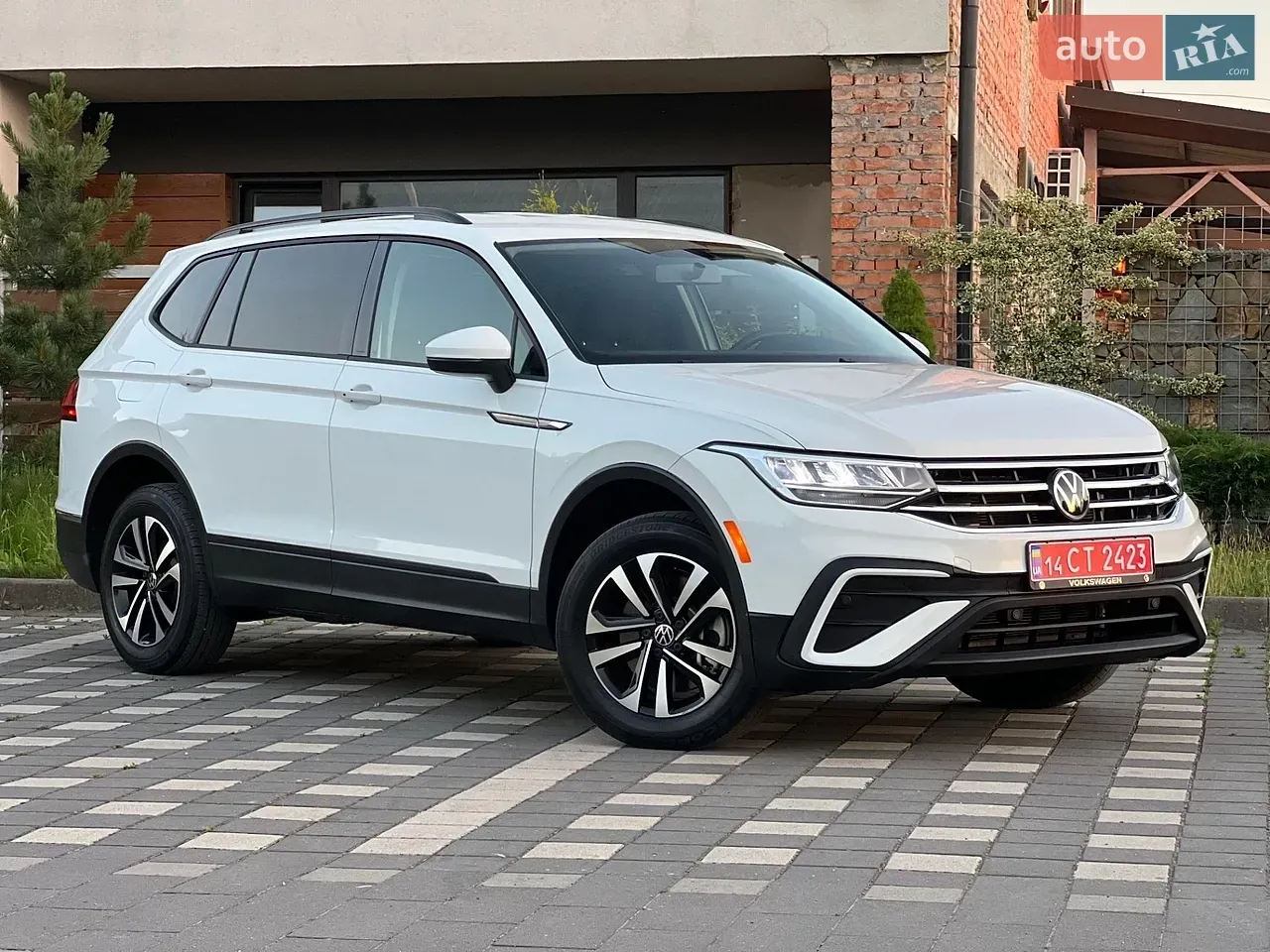 Volkswagen Tiguan 2022 photo 2