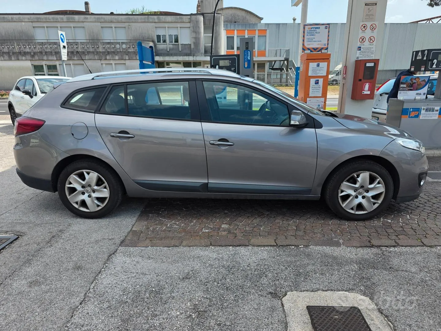 Renault Megane 2012 photo 3
