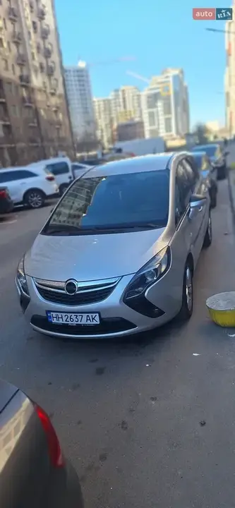 Opel Zafira 2015 photo 3