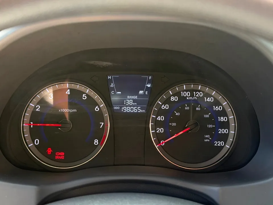 Hyundai Accent 2014 photo 5