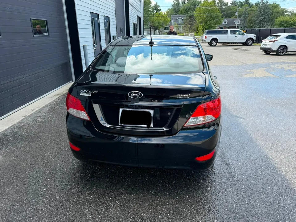 Hyundai Accent 2014 photo 2