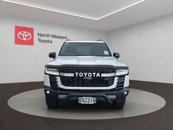 Toyota Land Cruiser 2026 photo 3