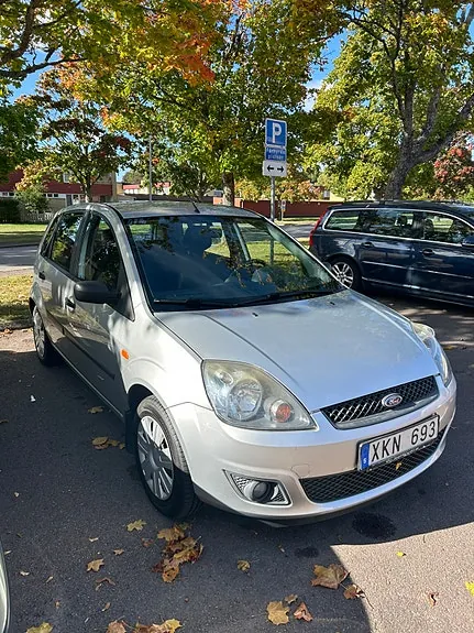 Ford Fiesta 2006 photo 2