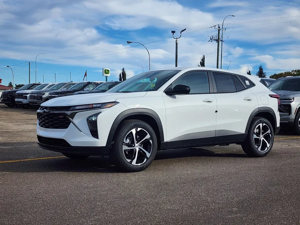 Chevrolet Trax 2026 photo 2