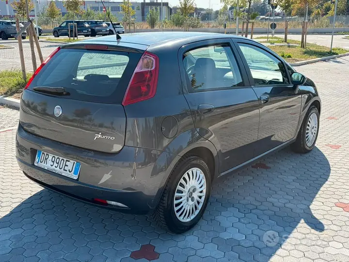 Fiat Grande Punto 2008 photo 3