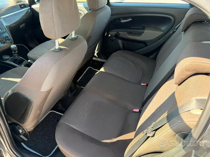 Fiat Grande Punto 2008 photo 5
