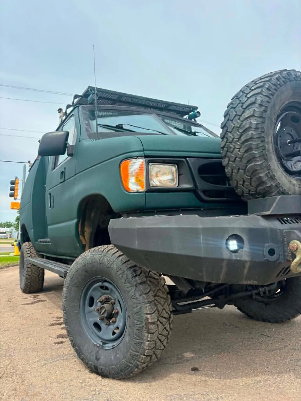 Ford E-350 1997 photo 3