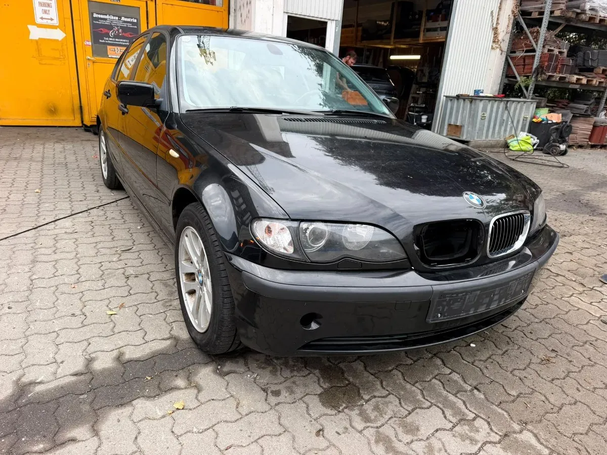 BMW 3 Series 2003 photo 3