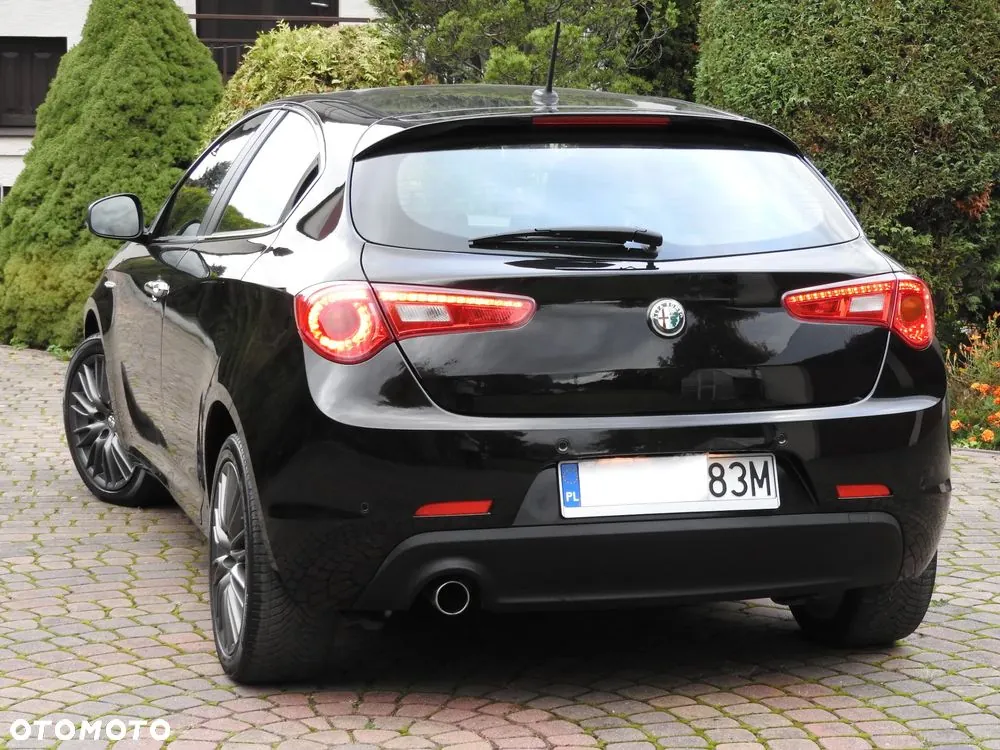Alfa Romeo Giulietta 2013 photo 3