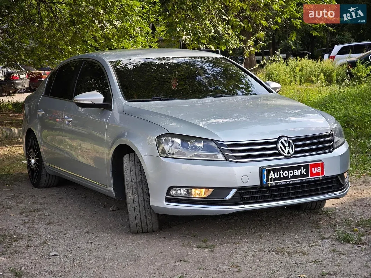 Volkswagen Passat 2012 photo 3