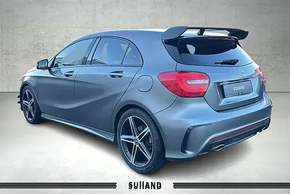 Mercedes-Benz A 180 2013 photo 3