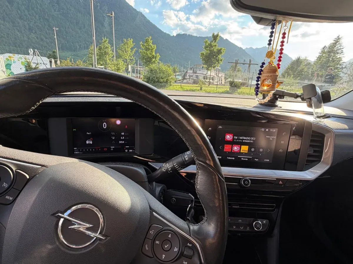 Opel Mokka 2021 photo 2