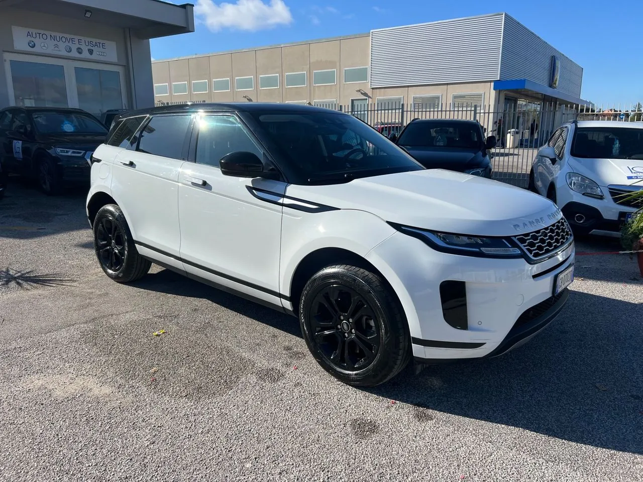 Land Rover Range Rover Evoque 2020 photo 3