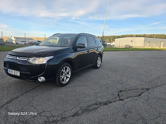 Mitsubishi Outlander 2014 photo 2