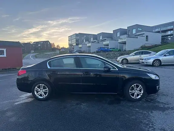 Peugeot 508 2011 photo 2