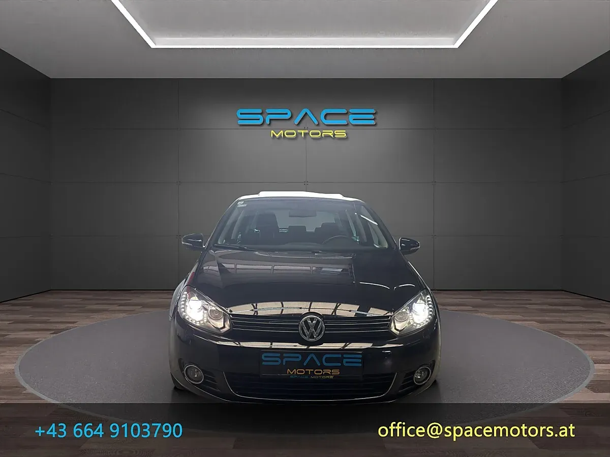 Volkswagen Golf 2012 photo 2