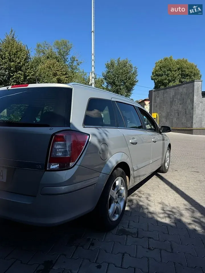 Opel Astra 2008 photo 5