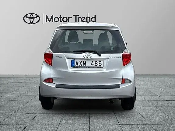 Toyota Verso-S 2012 photo 4