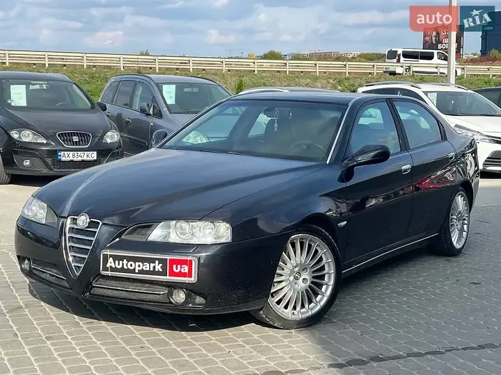 Alfa Romeo 166