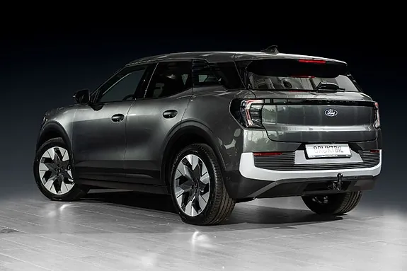 Ford Explorer 2026 photo 2