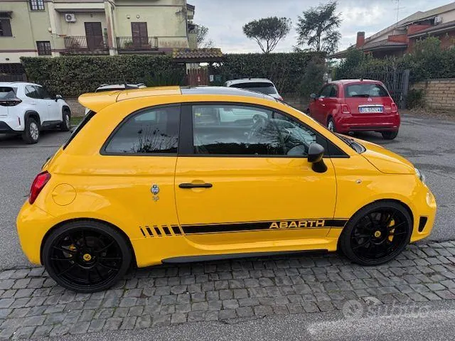 Abarth 595 2019 photo 2
