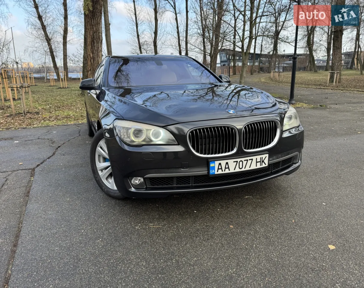 BMW 7 Series 2009 photo 3
