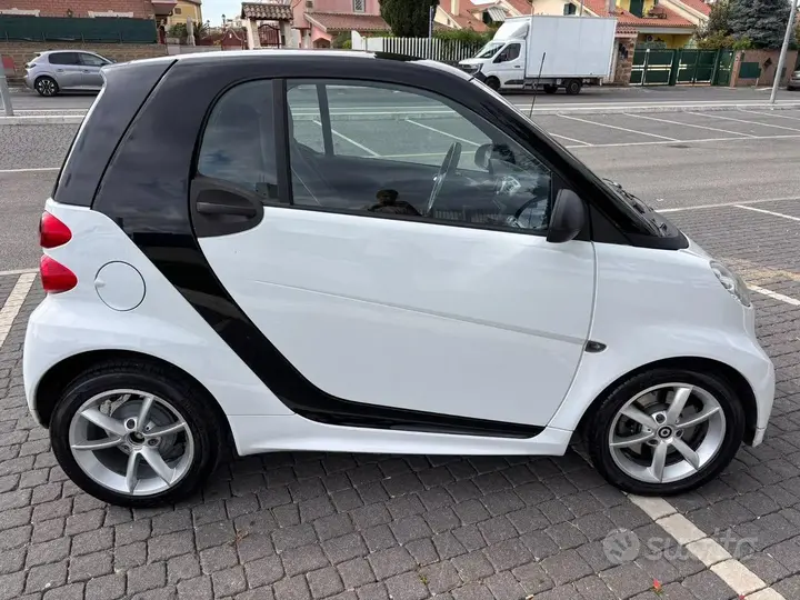 Smart Fortwo 2013 photo 3