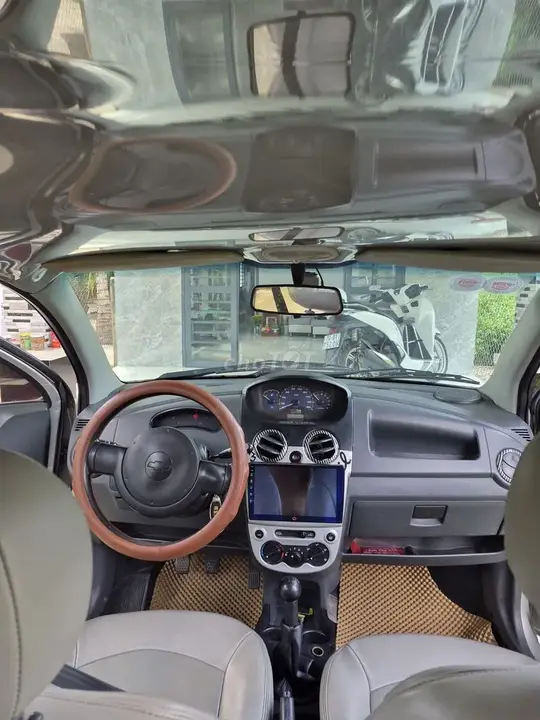 Chevrolet Spark 2011 photo 2