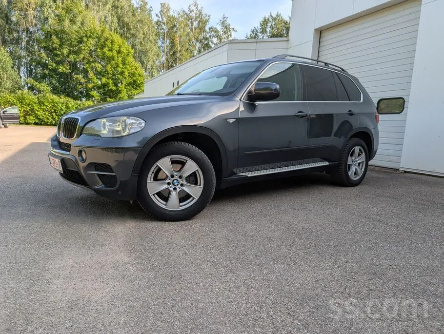 BMW X5 2012 photo 2