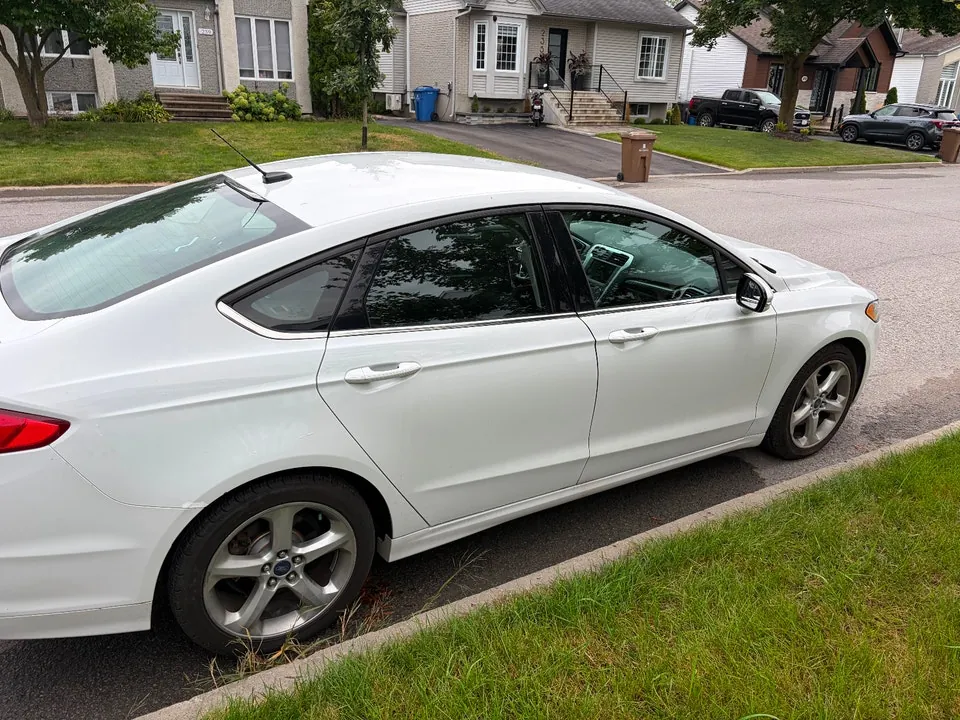 Ford Fusion 2016 photo 2