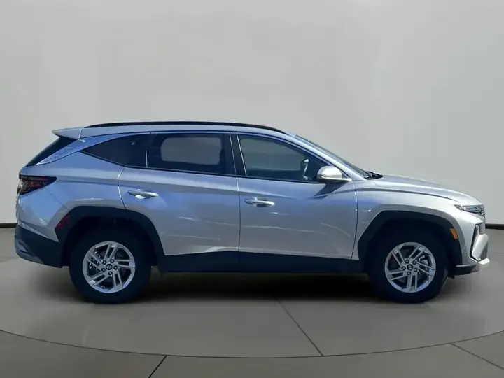 Hyundai Tucson 2025 photo 3