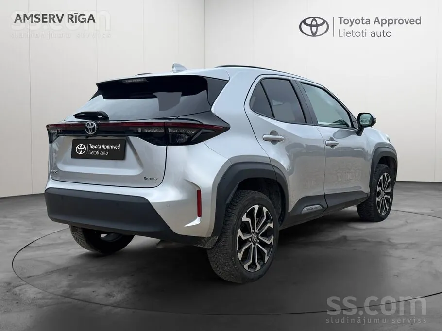 Toyota Yaris Cross 2025 photo 2