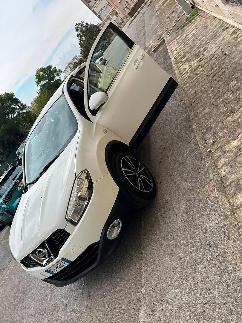 Nissan Qashqai 2011 photo 3