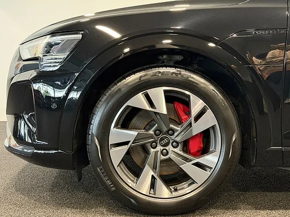 Audi Q8 E-Tron 2024 photo 2
