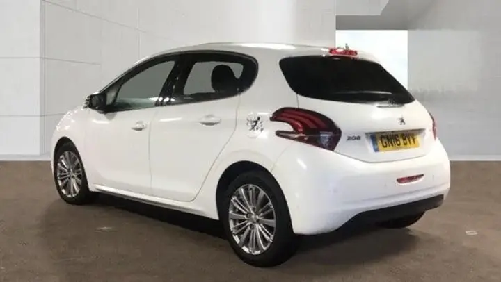 Peugeot 208 2016 photo 4