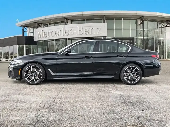 BMW 5 Series 2023 photo 3