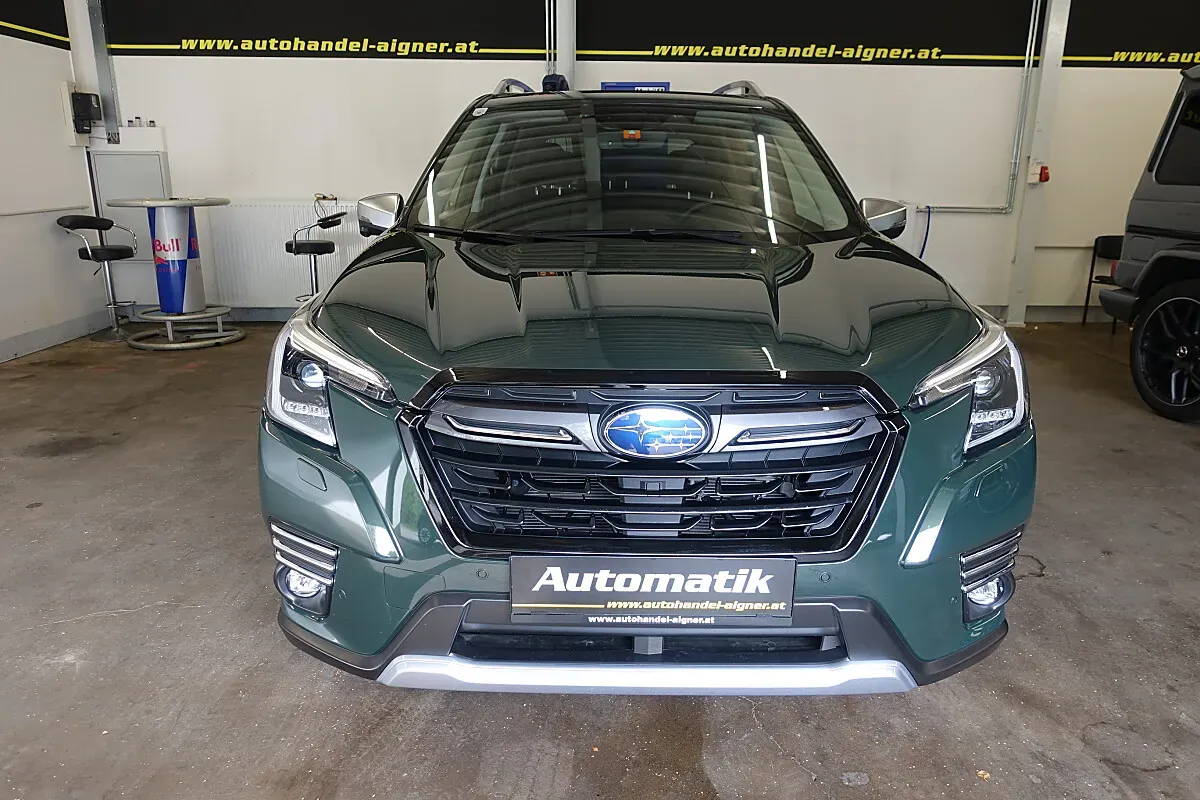 Subaru Forester 2025 photo 2