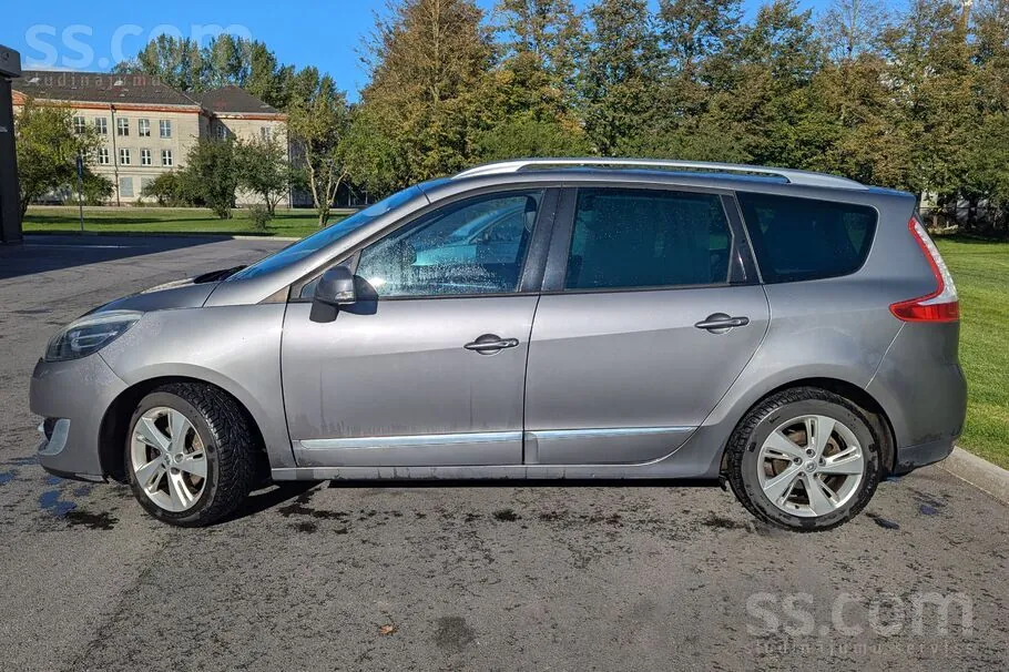 Renault Grand Scenic 2013 photo 2