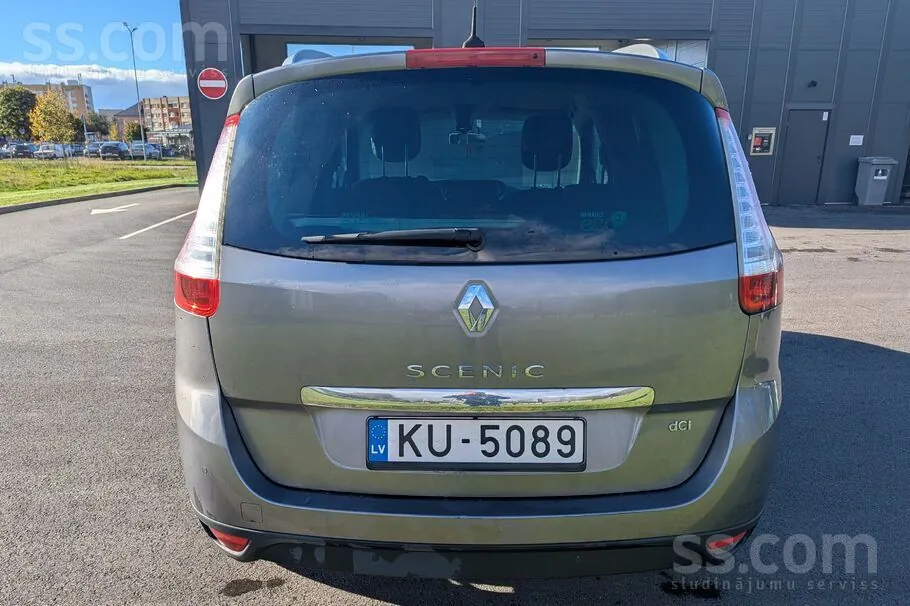 Renault Grand Scenic 2013 photo 3