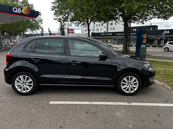 Volkswagen Polo 2011 photo 4
