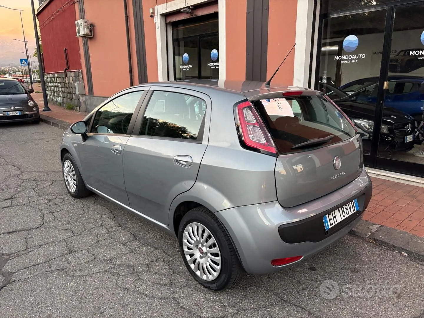 Fiat Punto Evo 2011 photo 4