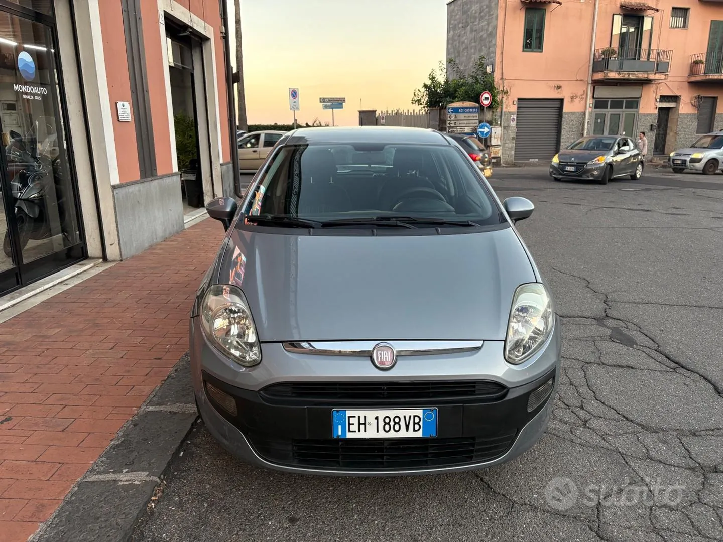 Fiat Punto Evo 2011 photo 2