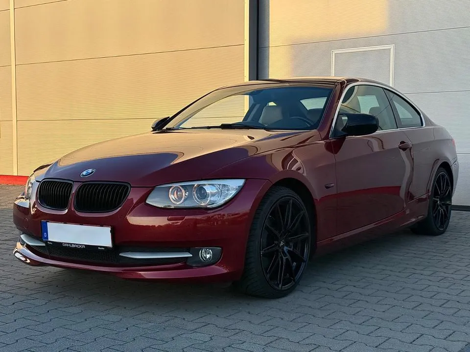 BMW 320I