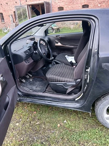 Toyota Iq 2010 photo 4