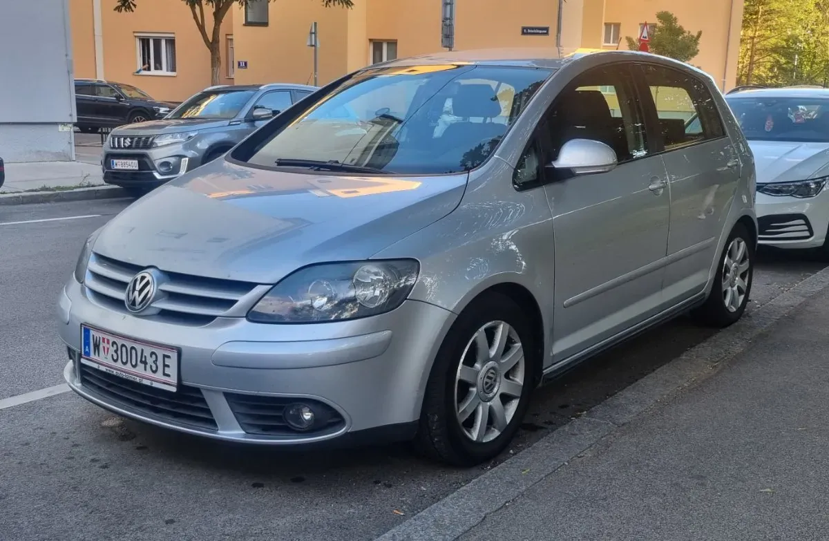 Volkswagen Golf 2006 photo 2