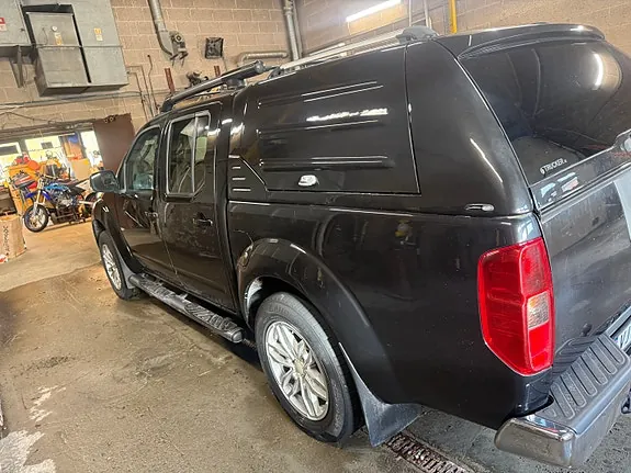 Nissan Navara 2011 photo 4