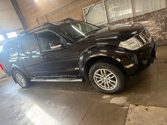 Nissan Navara 2011 photo 3